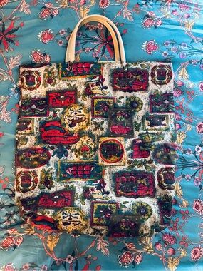 Vintage Printed Canvas Tote Bag with Beige Handles - Multicolor